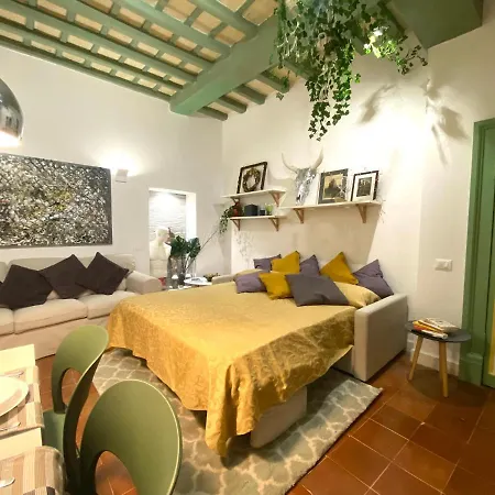 Pantheon Ancient Apartment *
